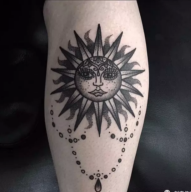 耀眼的太阳纹身图案