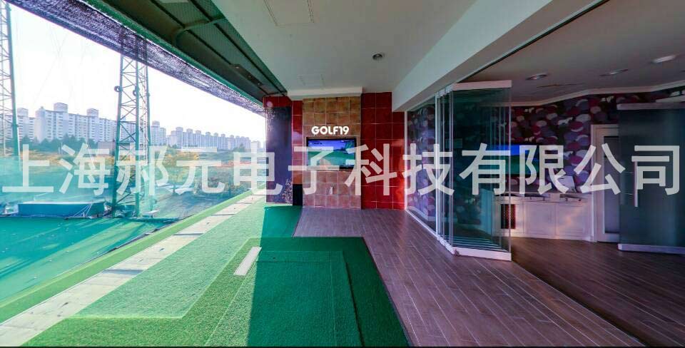 73上海练习场室内高尔夫会所.jpg