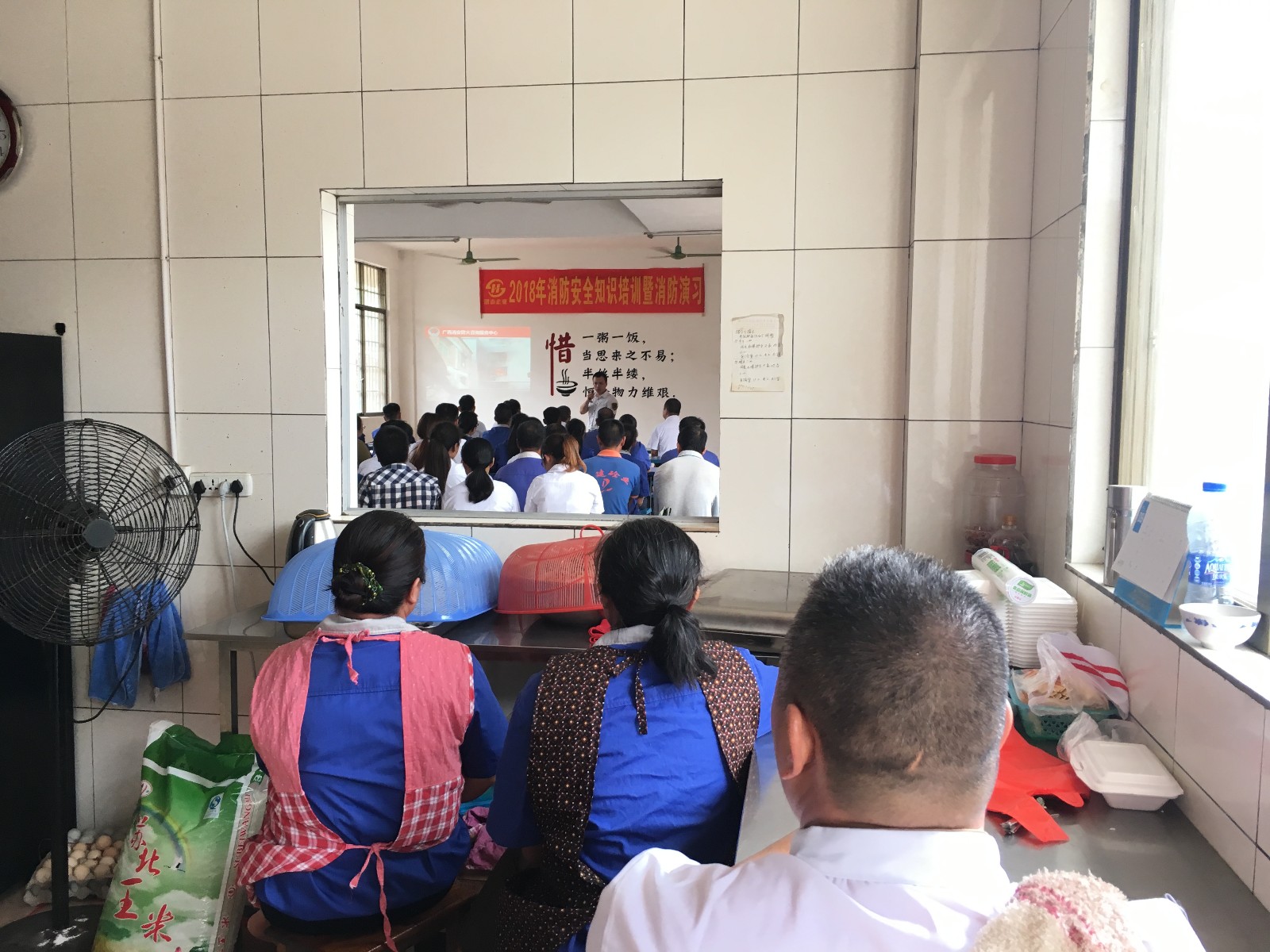 2018年鸿志旗下东建砼业开展消防安全知识培训暨消防演习活动|公司资讯-广西鸿志新材料有限公司