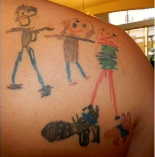 孩子给你设计纹身图案,你敢上身吗