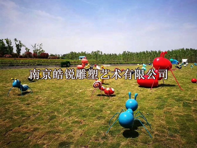 不銹鋼螞蟻雕塑.jpg