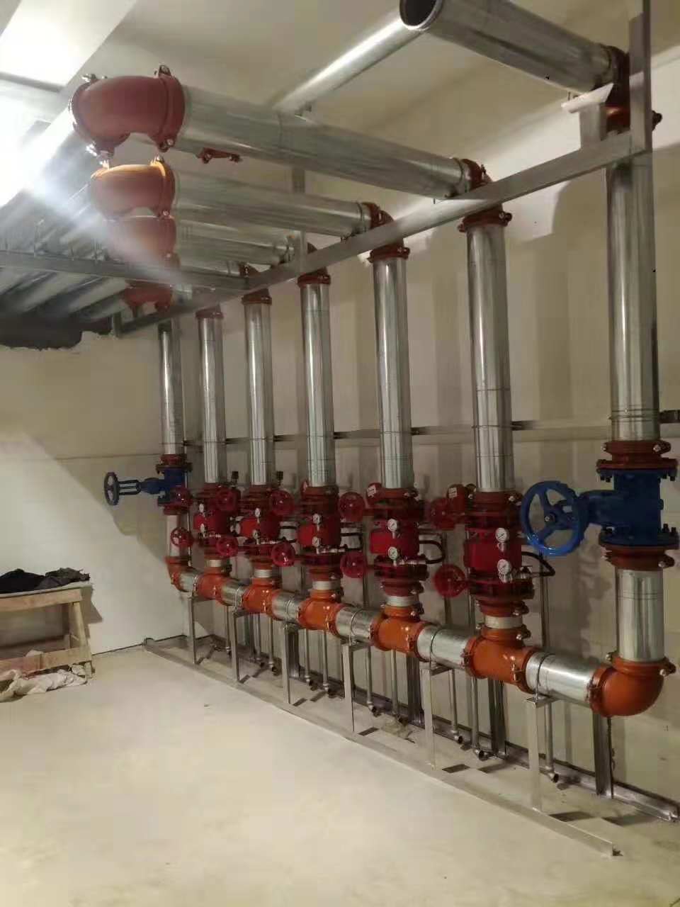 沟槽式管道连接件泵房安装实景图