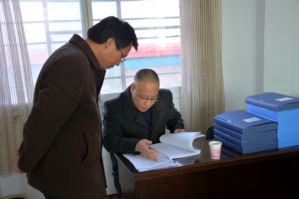 河南省教育厅职业教育扶贫调研组莅临我校指导工作|校园新闻-镇平县工艺美术中等职业学校