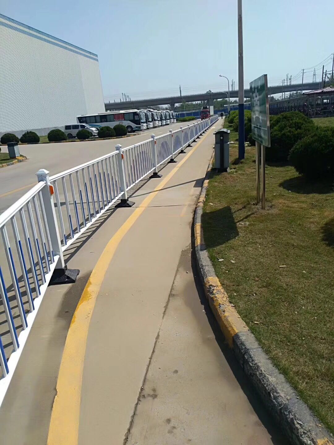 1554626069496711.jpg 漳州道路護欄