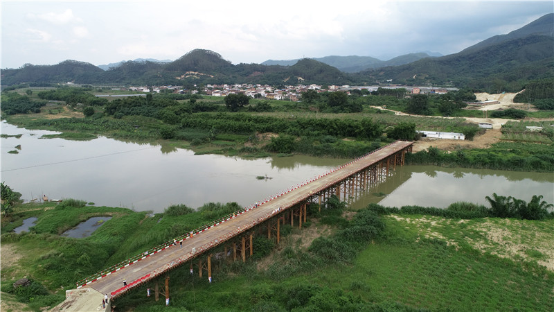 中交一公局厦门工程有限公司漳武高速南靖段A1标鸿砵大桥2号钢便桥