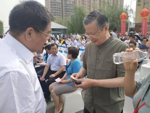 南阳市中医药发展局艾产业考察团赴河北馆陶，参加首届彭祖艾产业世界博览会