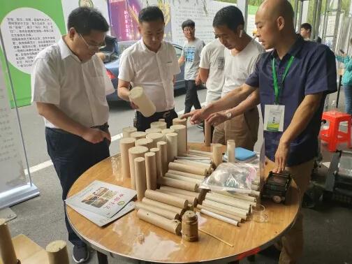 南阳市中医药发展局艾产业考察团赴河北馆陶，参加首届彭祖艾产业世界博览会