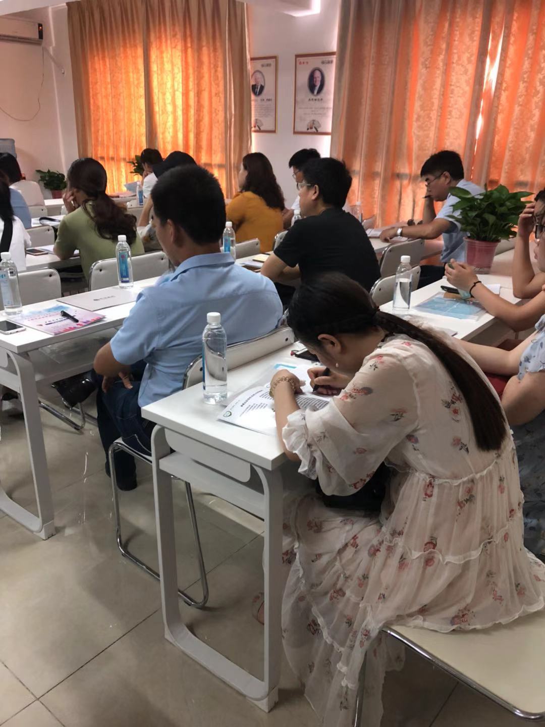 秉信培训班