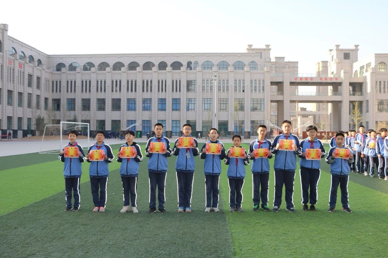 安阳(汤阴)五一中学成功举办第 一届科普节活动