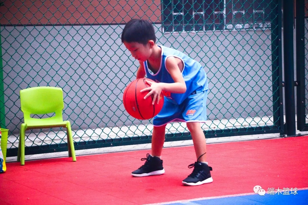 少兒籃球