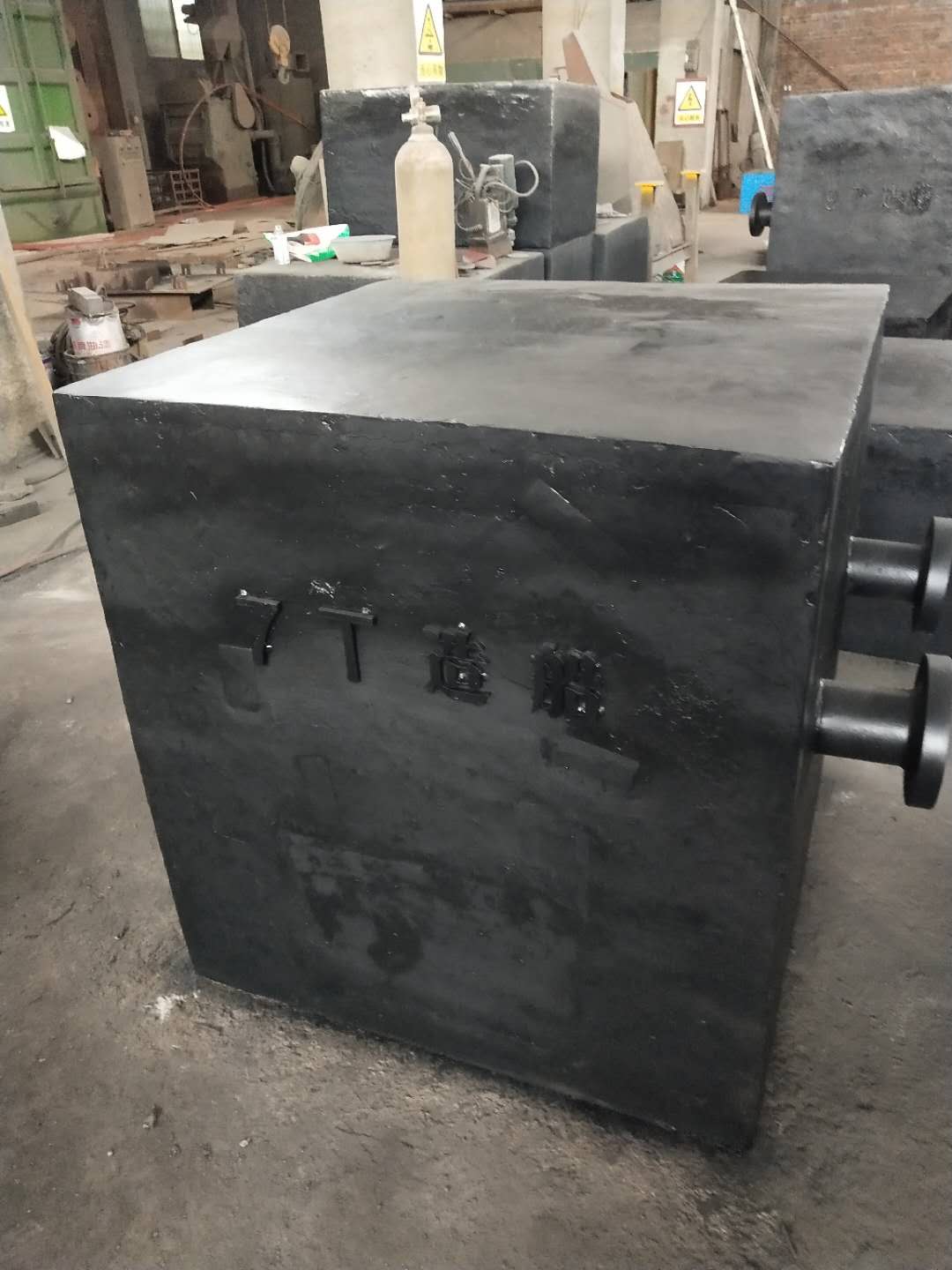1572175344478782.jpg 船用配重块