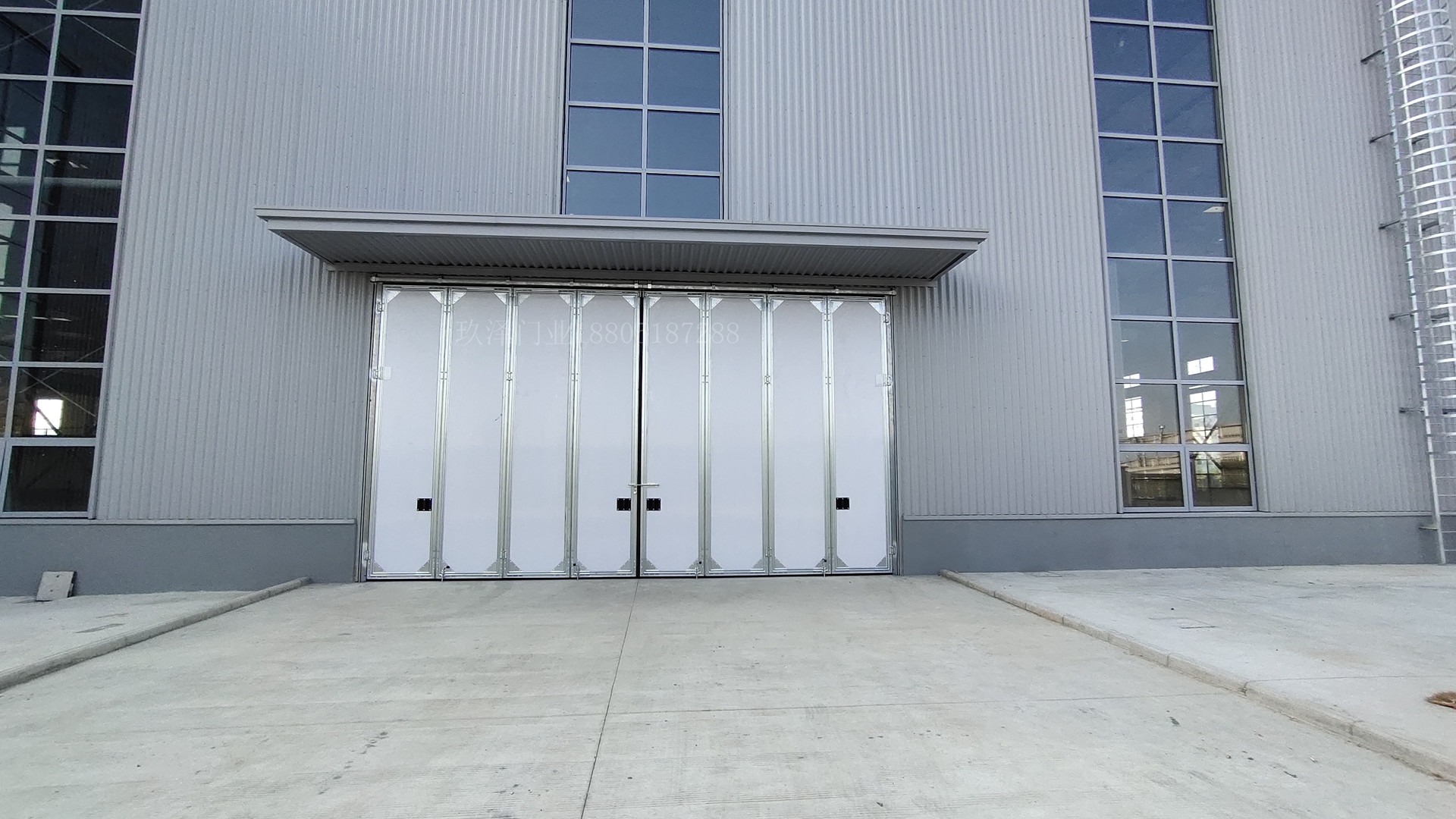 工業(yè)折疊門