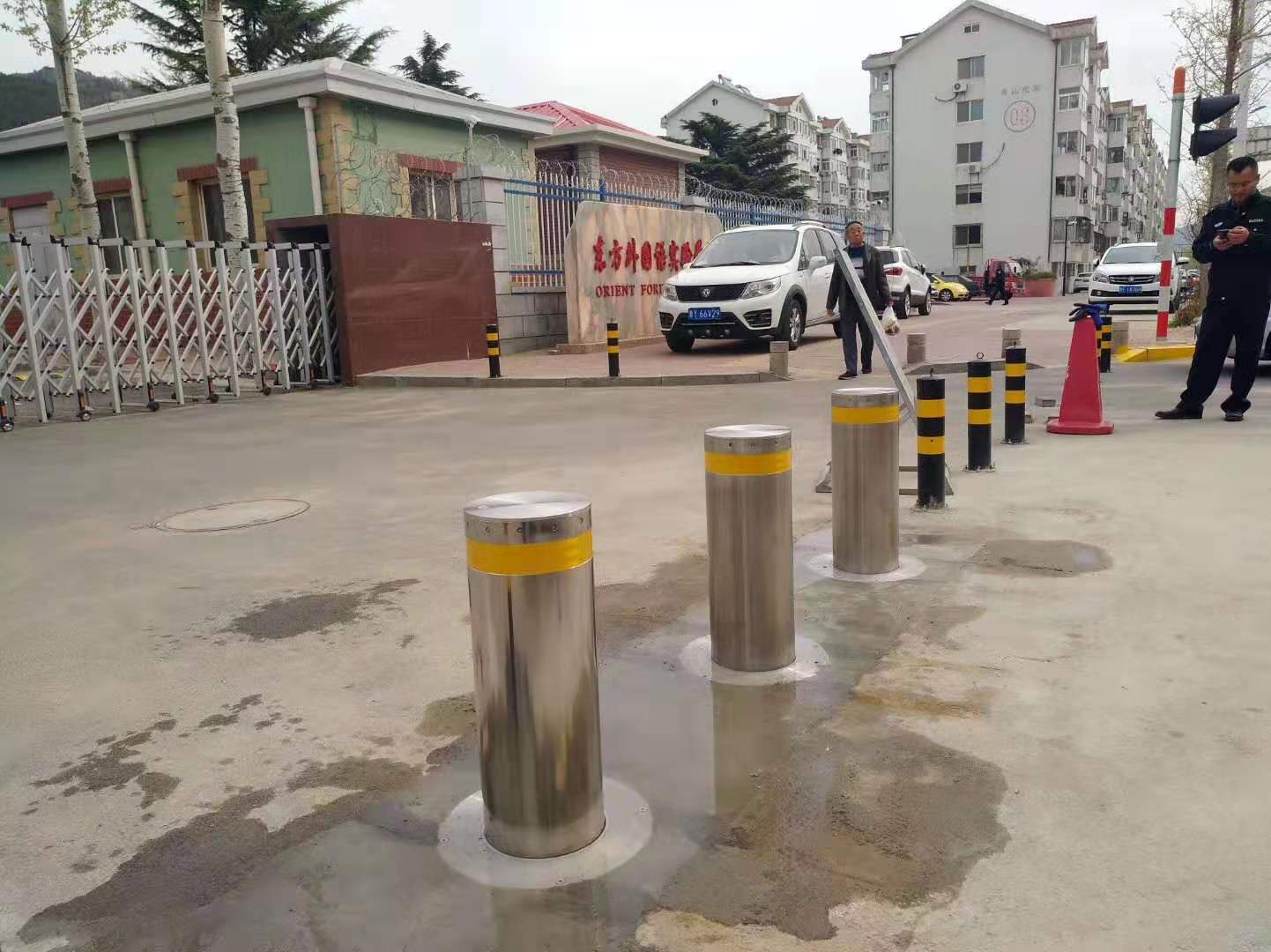 防撞升降路桩