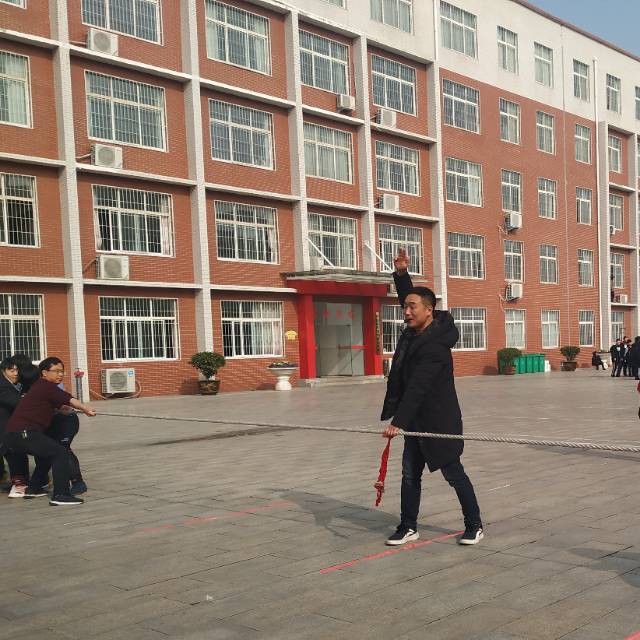 2019年厚德学校冬季师生运动会
