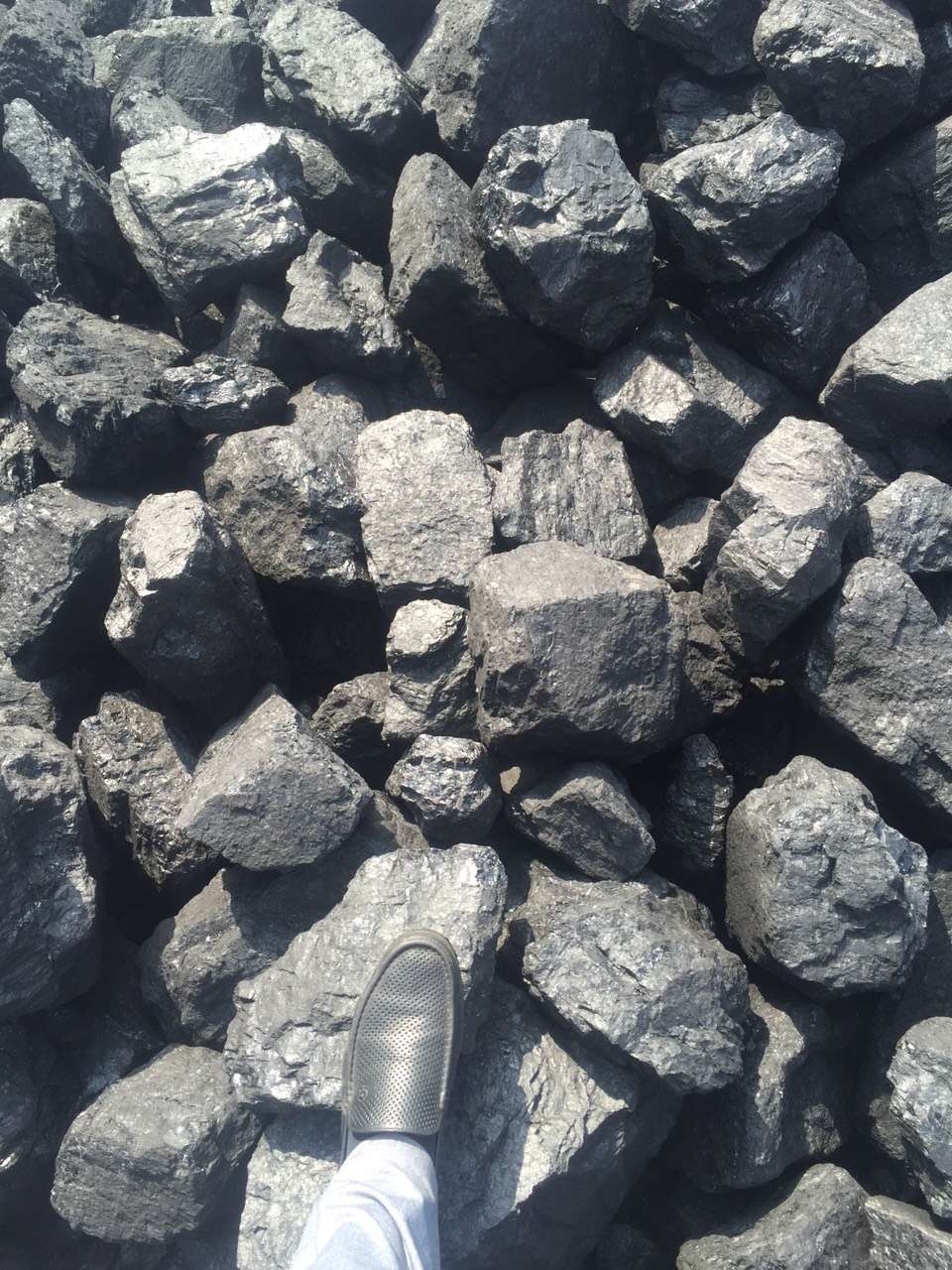 铁矿石块
