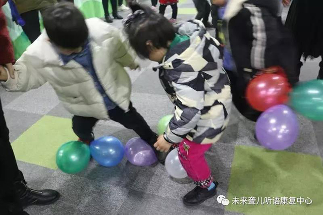 南阳未来聋儿听语康复中心举办 快乐跨年，亲子喜乐会！