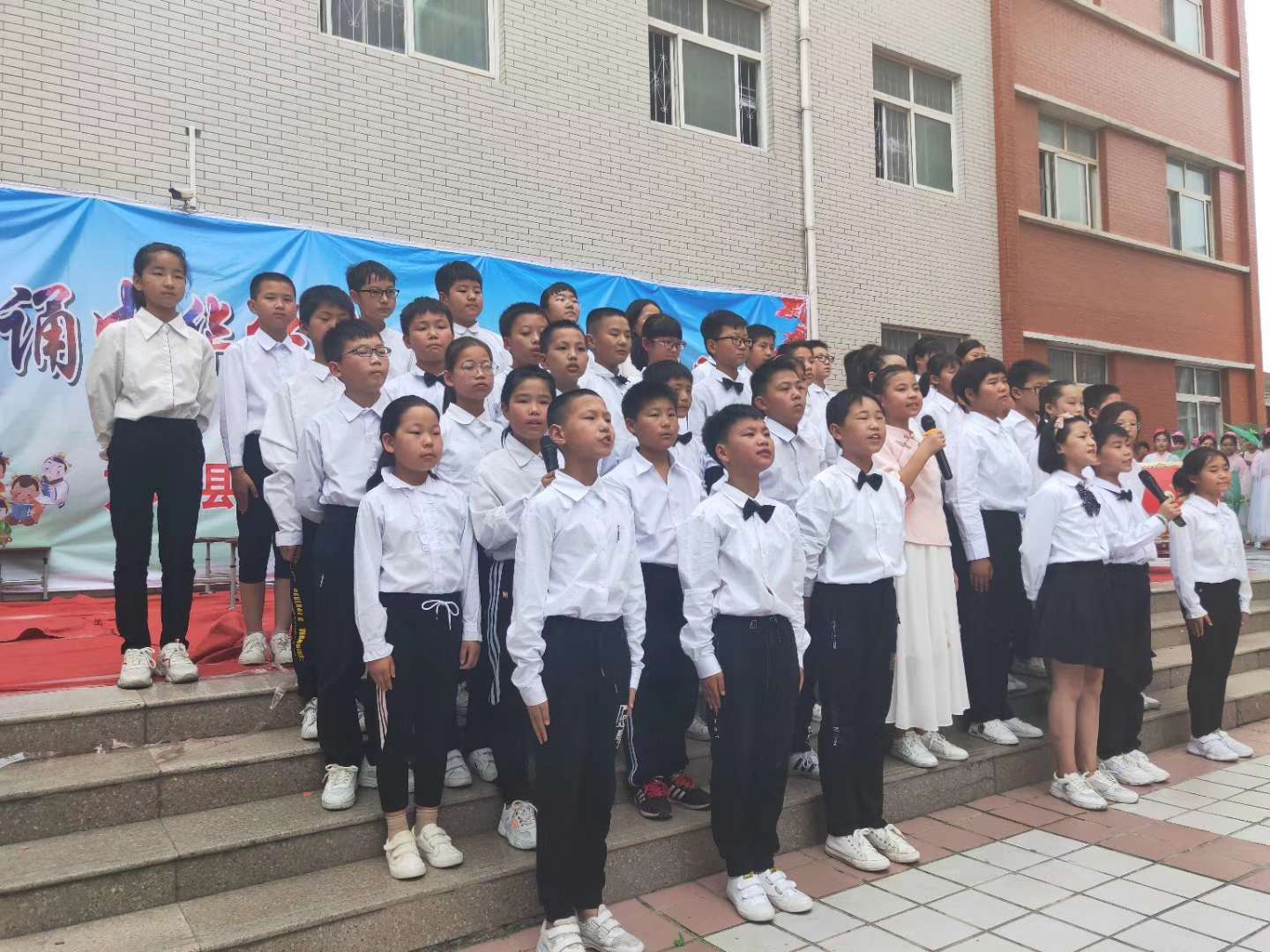 诵中华经典，传华夏文明——方城县厚德学校“经典诵读”活动展演