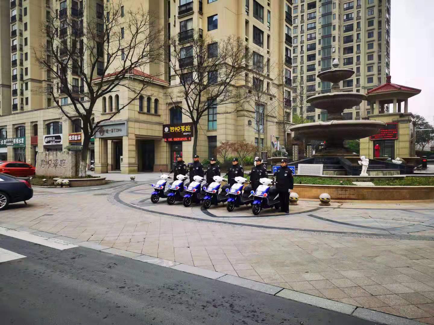 巡逻车