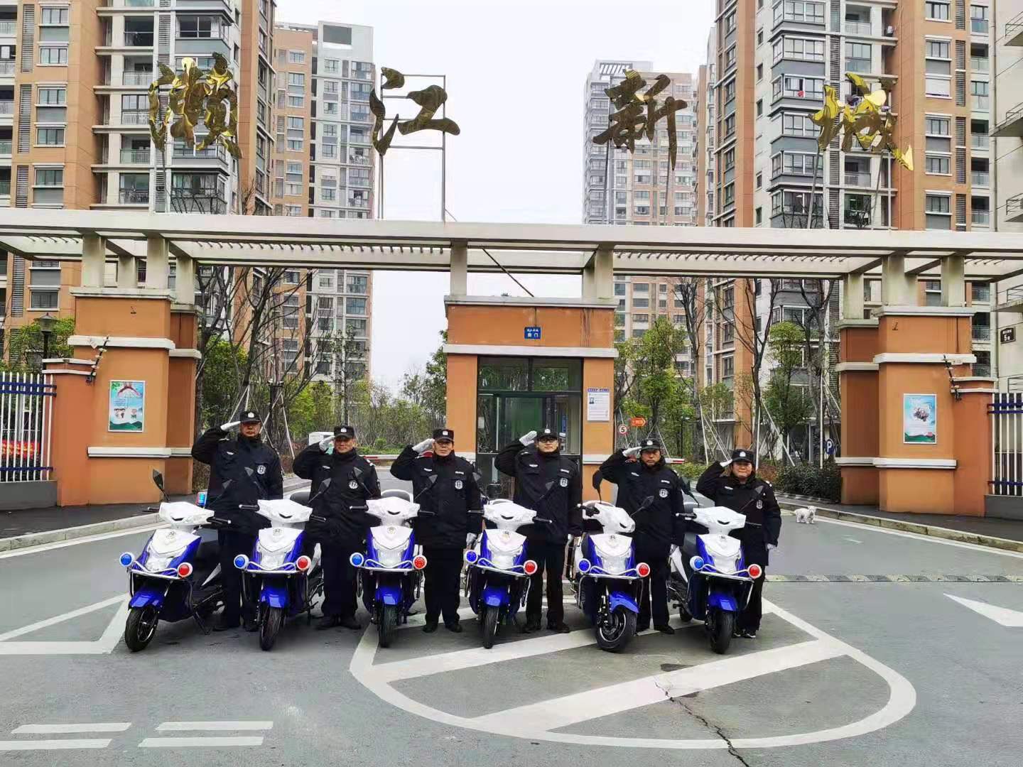 巡逻车
