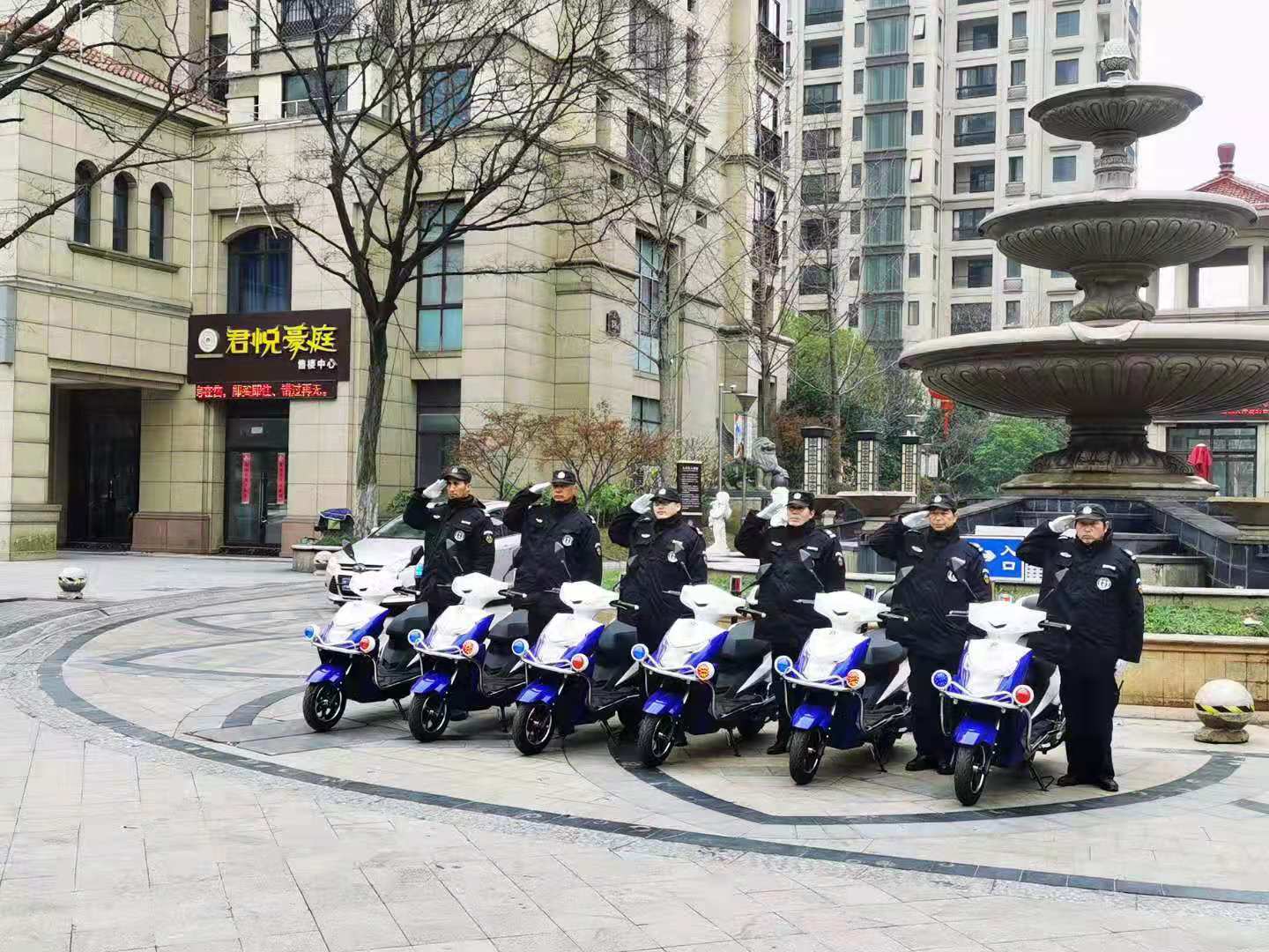 巡逻车