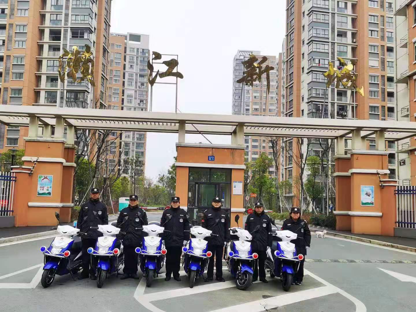 巡逻车