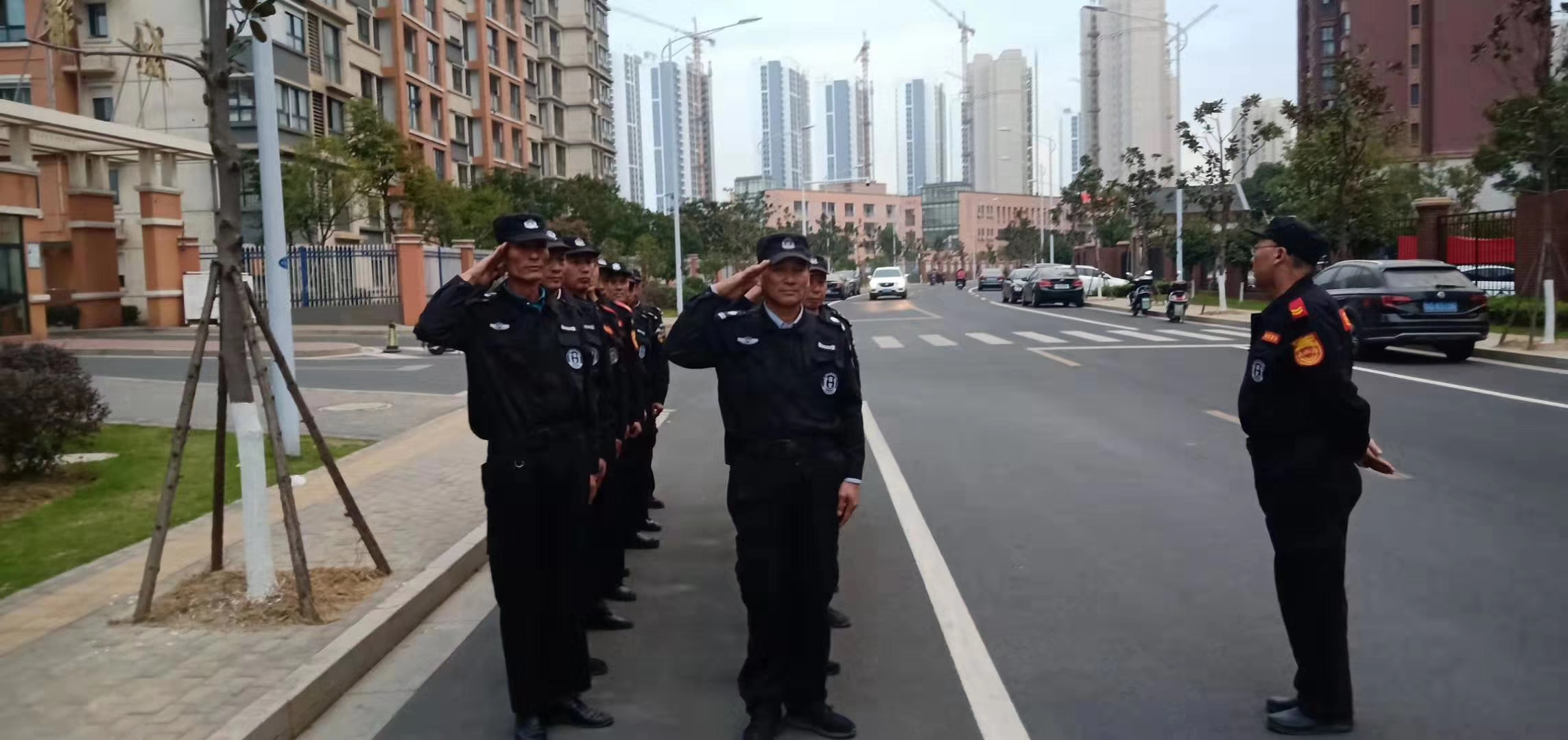 英伦尊邸
