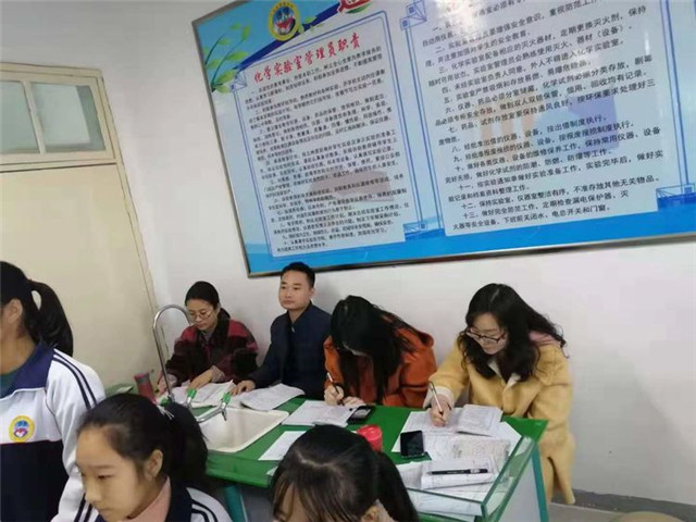 厚德学校综合理科组赛课精彩篇章