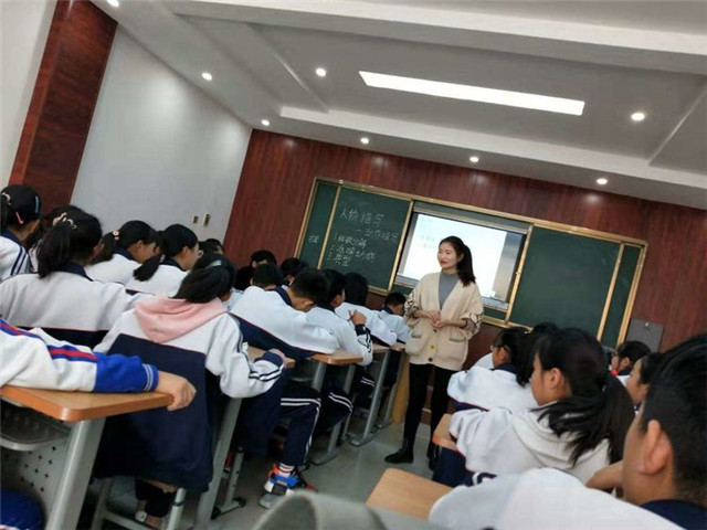 精彩赛课，演绎教师风采—厚德学校2019年秋期4—6语文组赛课活动纪实