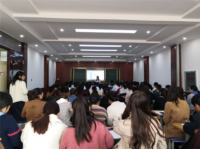 赛课展风采 ，交流促提升 2019年秋期厚德学校初中语文组赛课