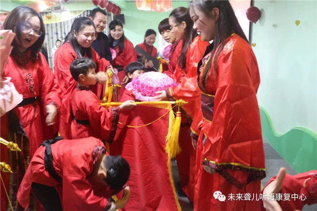 汉唐文化进校园，孝老爱亲习礼仪——南阳未来聋康举办2019年下半年毕业典礼暨新年联欢会