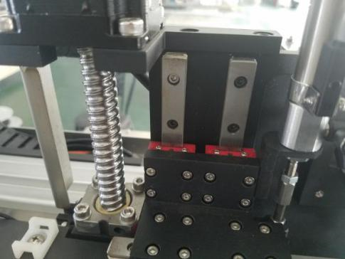 第二代下擺精磨機械手