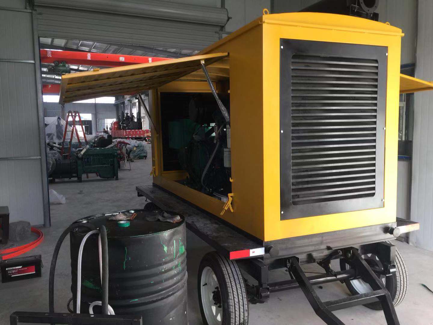 250KW移动拖车柴油发电机组