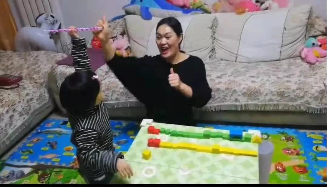 听听家长怎么说线上教学......（中篇）
