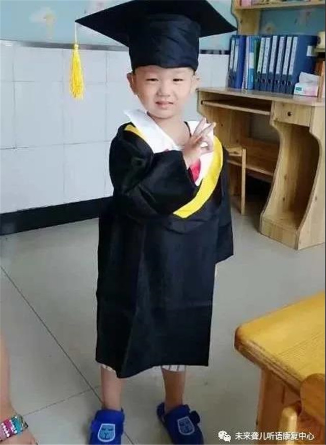 口齿伶俐、多才多艺的未来聋儿听语康复中心的毕业生们......