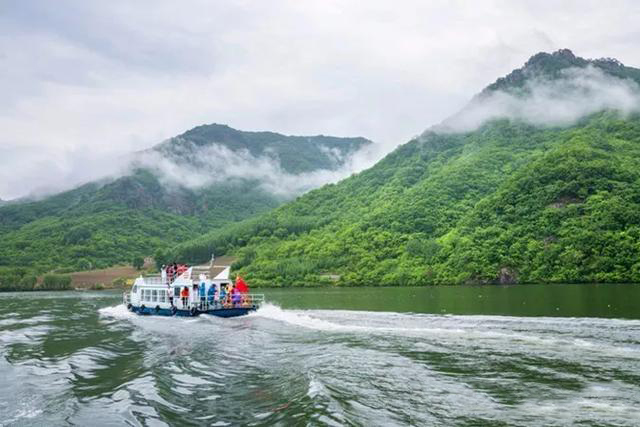 丹东青山沟旅游景区今日开放，飞瀑、森林、湖泊、满族文化等你来玩