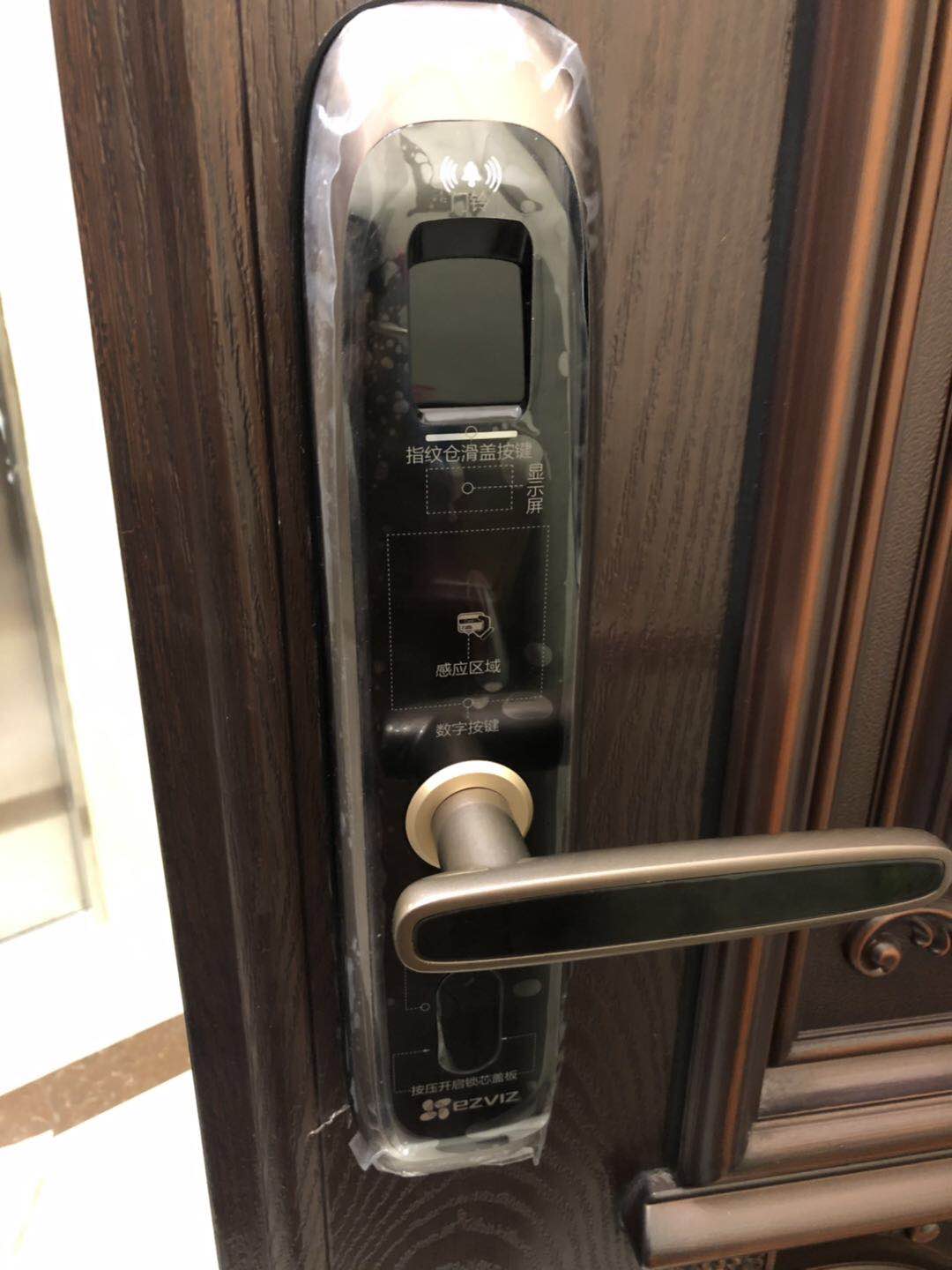 1590387906319605.jpg 指纹锁安装