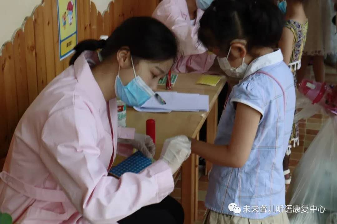 河南未来聋儿听语康复中心开学后，我们的工作是这么做的