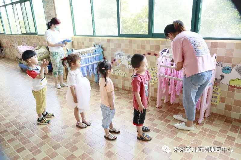 河南未来聋儿听语康复中心开学后，我们的工作是这么做的