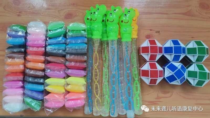 六一儿童节来啦！未来听语荥阳中心的孩子们你们有一份大礼包，请查收哟！