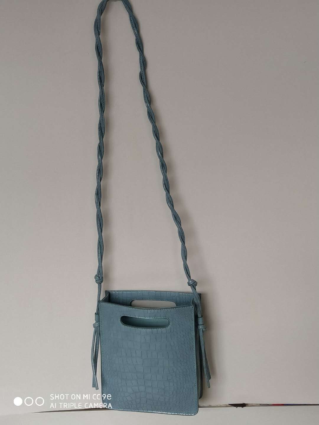 Women's messenger bag