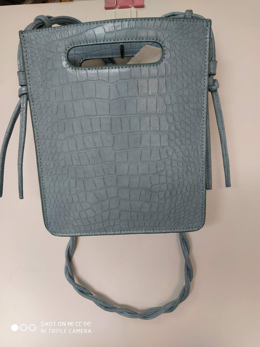 Women's messenger bag