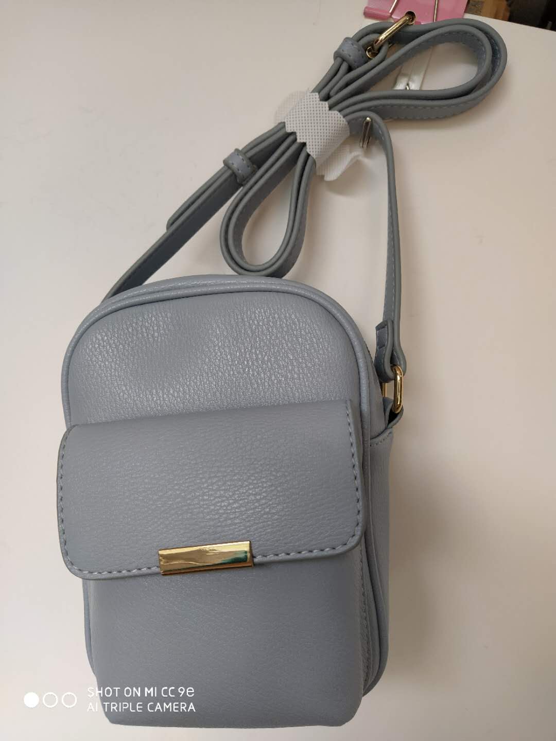 Women's messenger bag