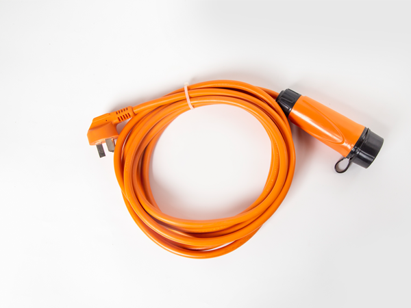 自动充气充电装置