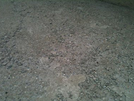 倉庫水泥地面露石子修補