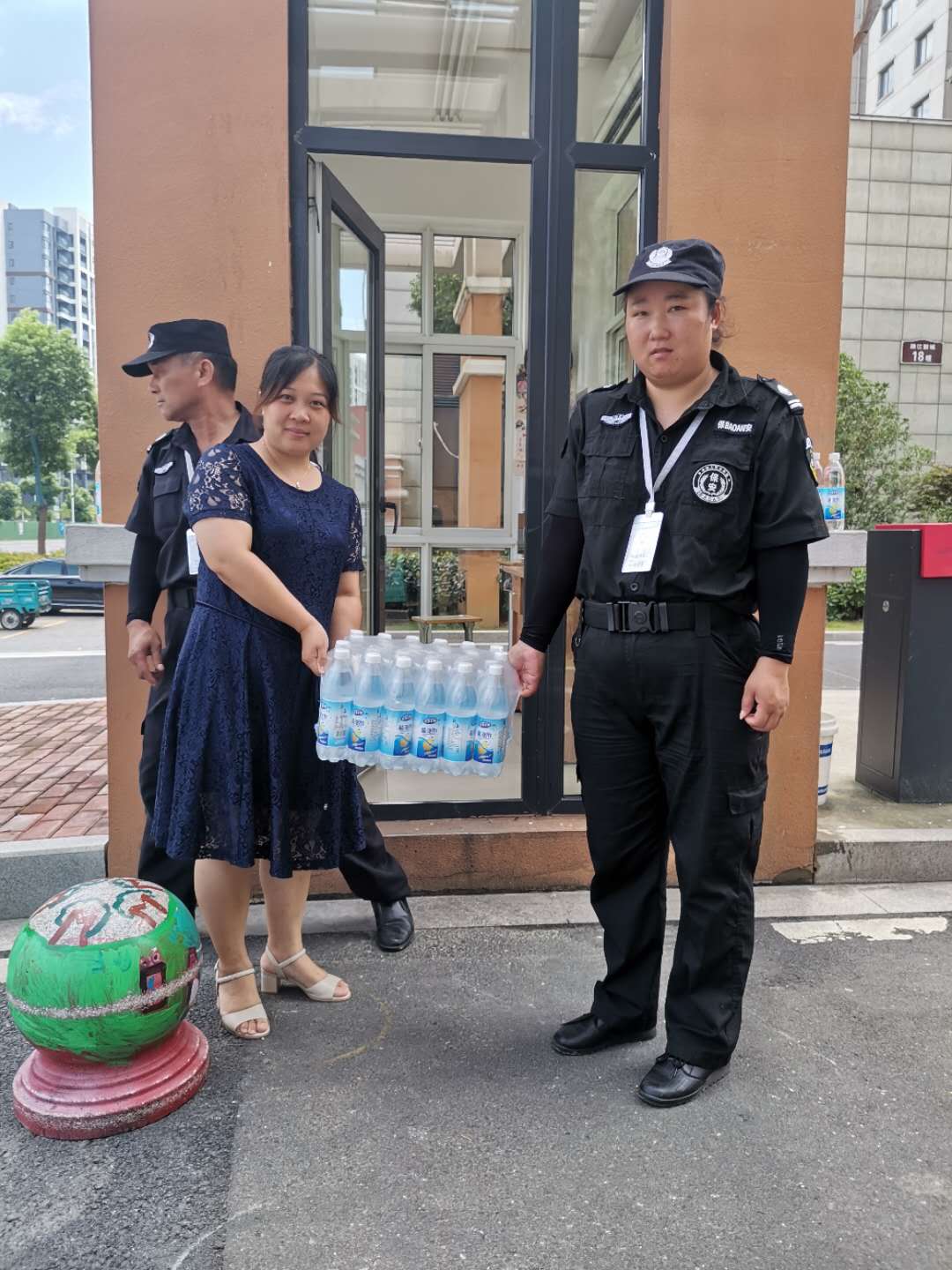 炎炎夏日送清凉