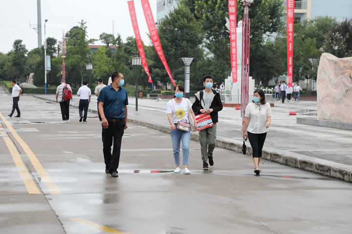 遵义高铁乘务学校