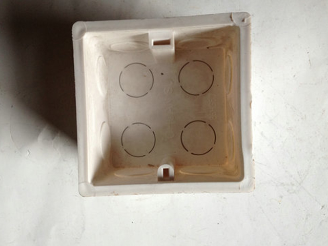 线盒（自攻丝）