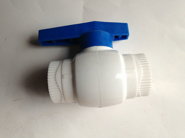 钢芯平口球阀（白）