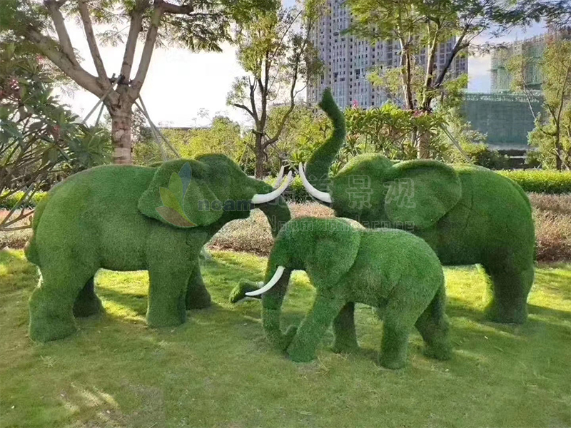动物绿雕