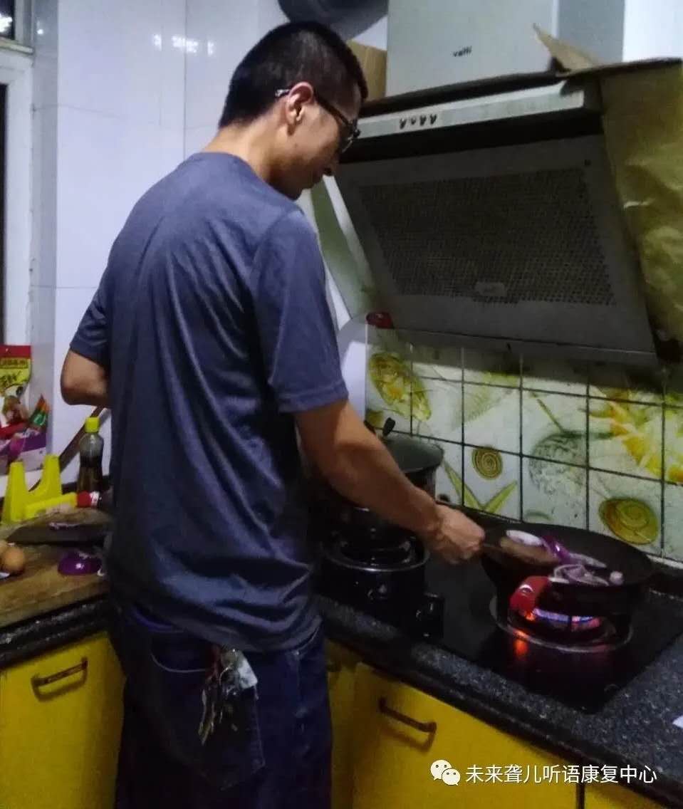 中秋佳节，月满人团圆——未来听障儿童听语中心特教人的和谐“中国节”